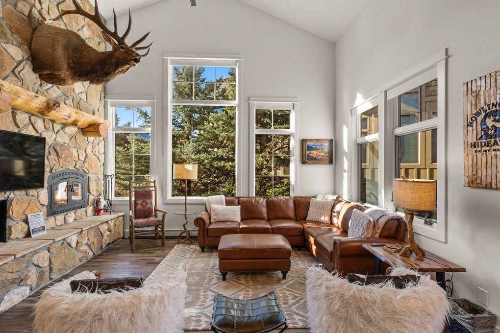 Spacious Living Room