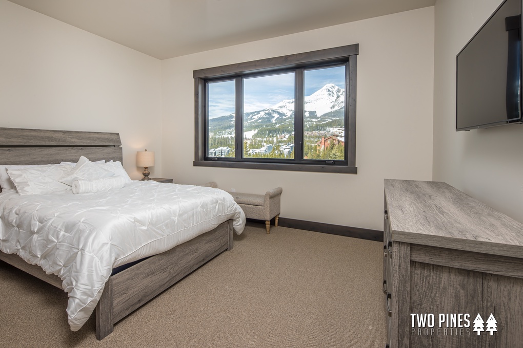 Queen Guest Bedroom 2