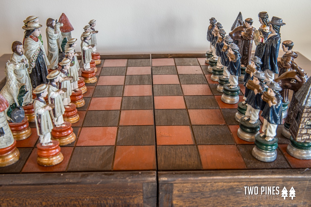 Game Table & Boardgames