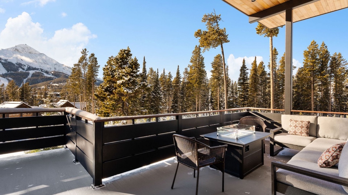 Deck With A View Of Lone Peak