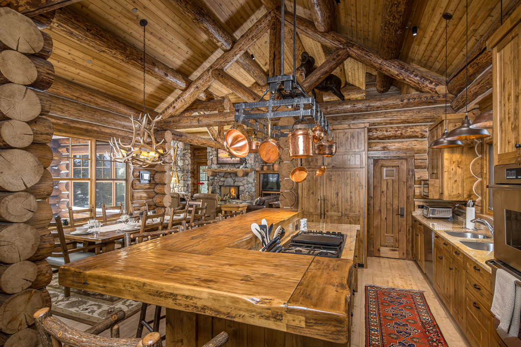 Full Kitchen