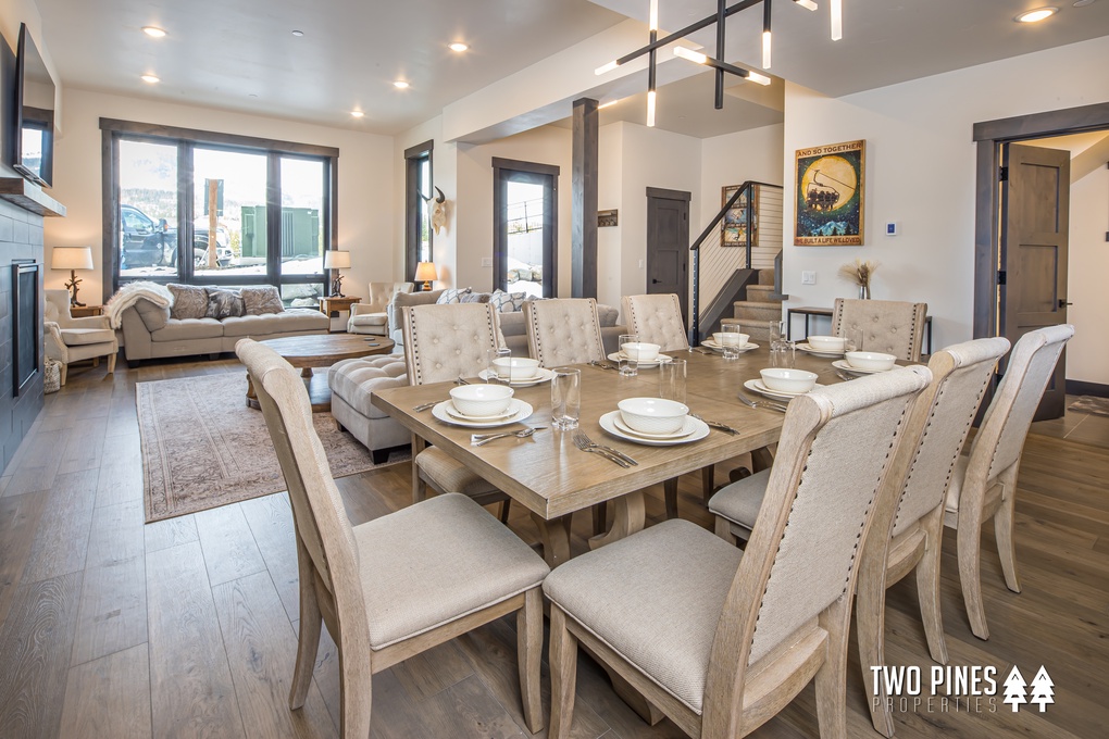 Open Concept Dining - Table Seating for 6