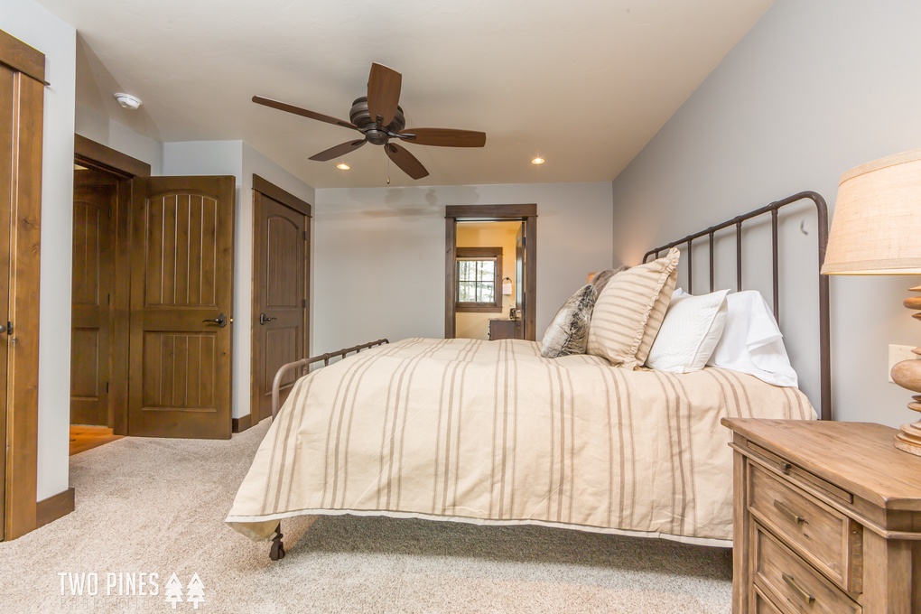 2nd Upstairs Guest Bedroom- Queen Bed, Built-In XL Twin, En Suite