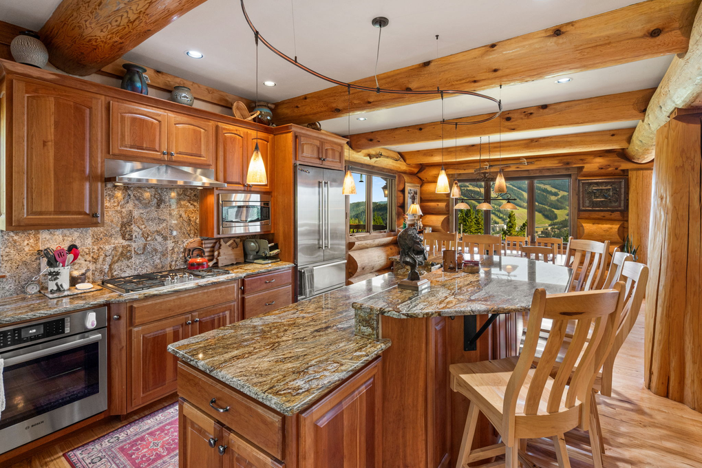 Large Modern Kitchen