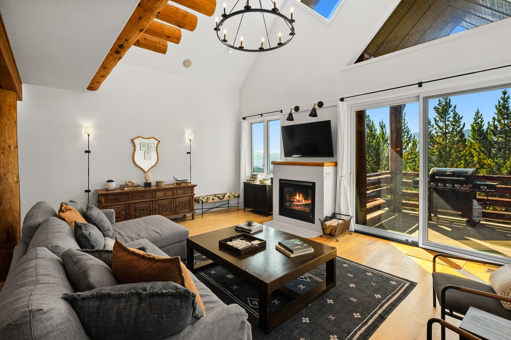 Spacious Living Room