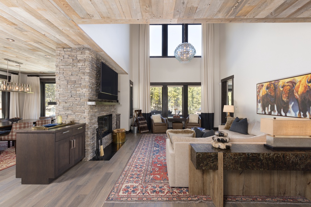 Spacious Living Room