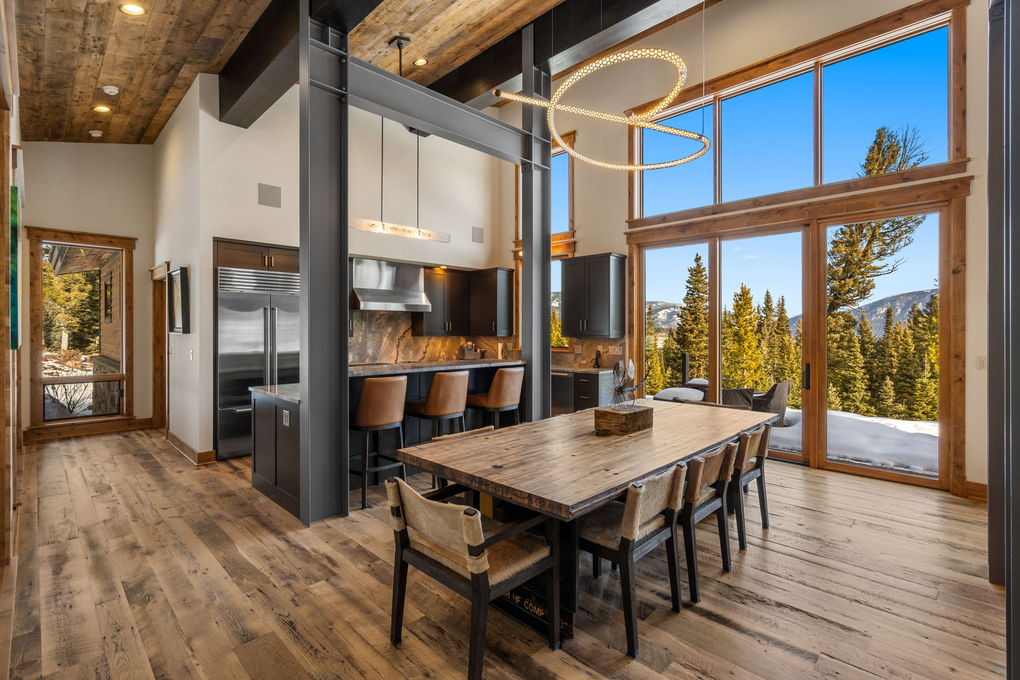 Modern, Upscale Open Kitchen