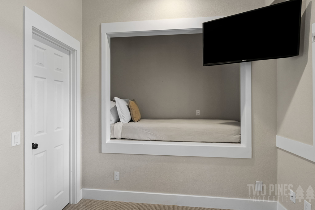 Twin Daybed in Primary Suite