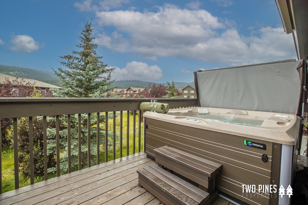 Private Hot Tub with gorgeous views