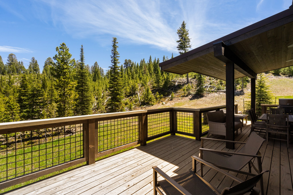 Private Deck w/ Hot Tub Access (main floor)