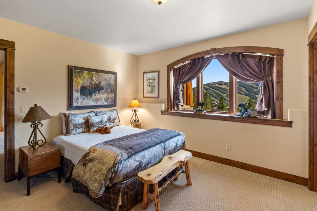 Downstairs Right Moose Room w/ En-Suite