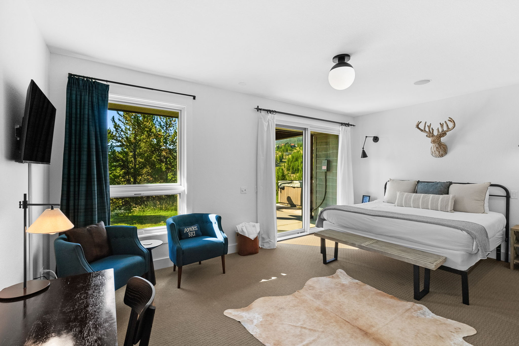 Primary Suite