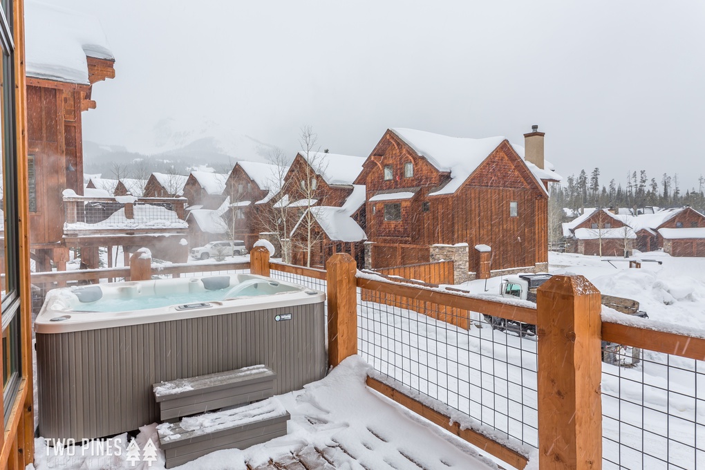 Private Hot Tub with Breathtaking Mountain Views