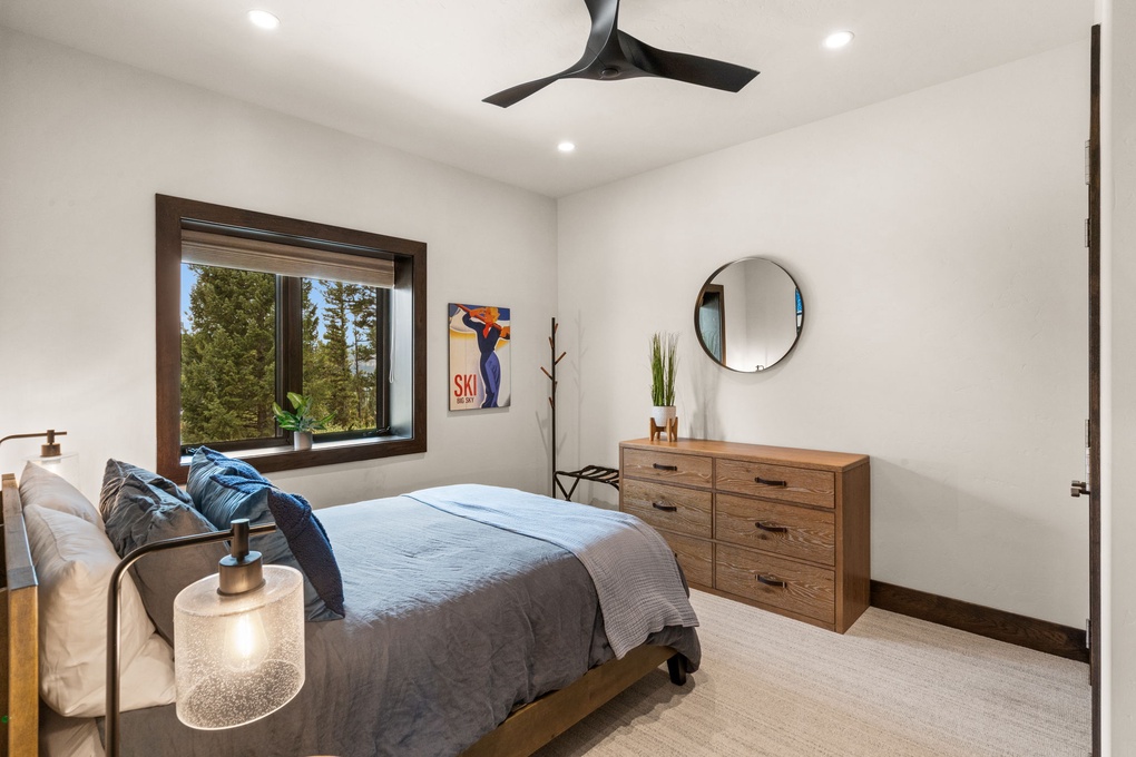 Downstairs Guest Bedroom 2