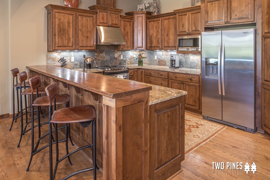 Spacious Kitchen w/ Additional Seating