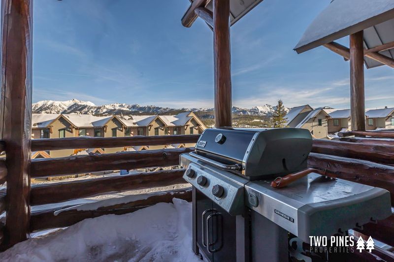 Patio with grill
