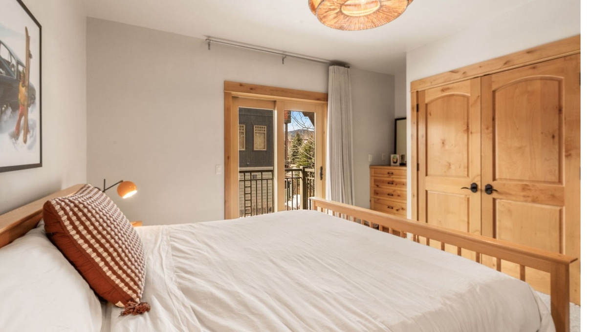 Guest Bedroom with King Bed