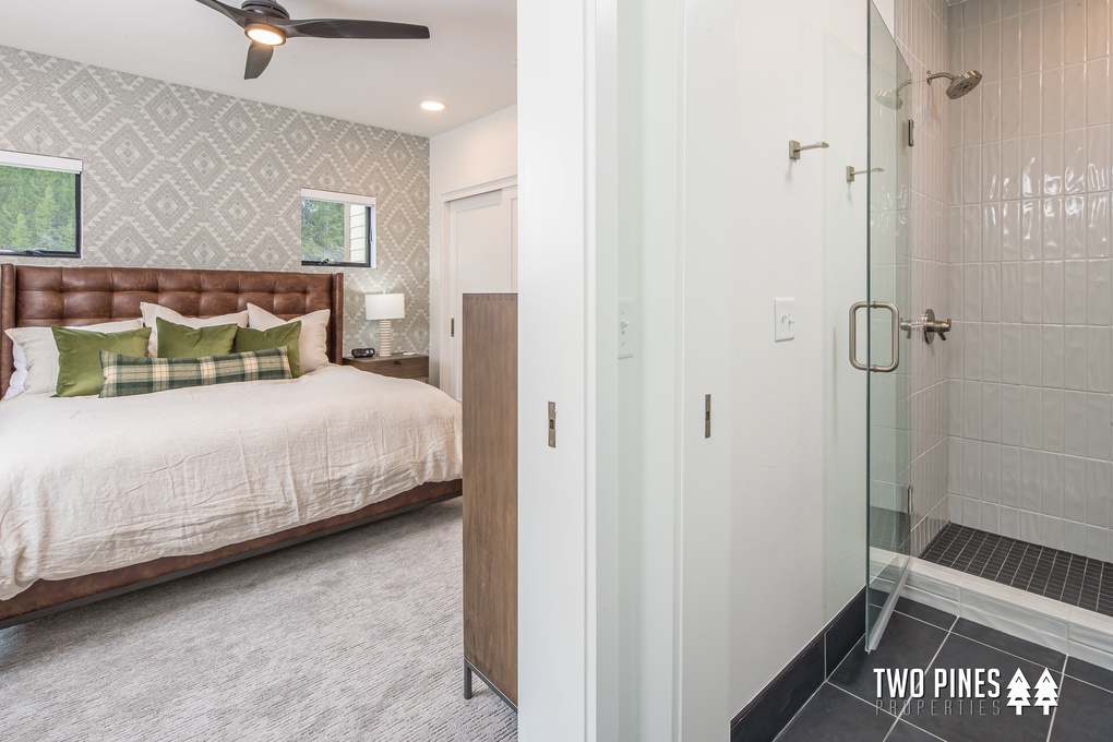 Primary En Suite Bathroom with Dual Vanity & Walk-In Shower