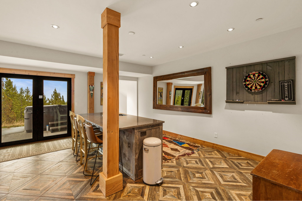 Downstairs Recreation Lounge w. Gym, Craps Table, Dart Board and Hot Tub Access