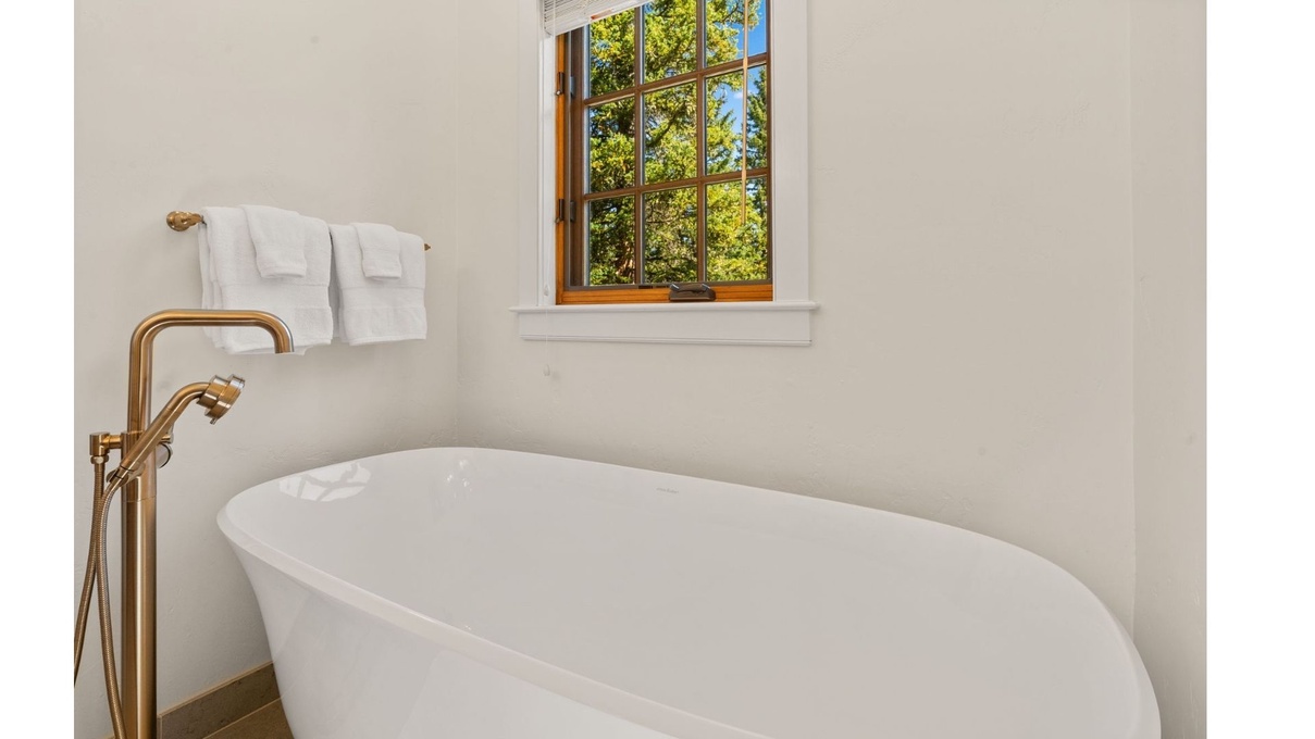 Bathtub