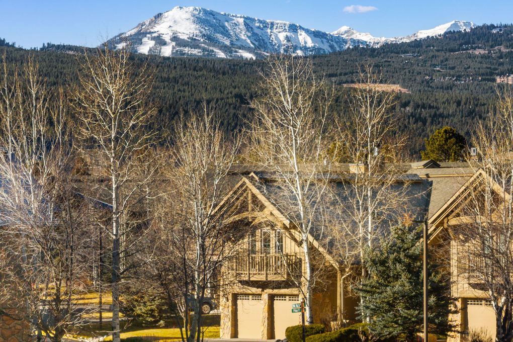 Howling Elk Hideaway