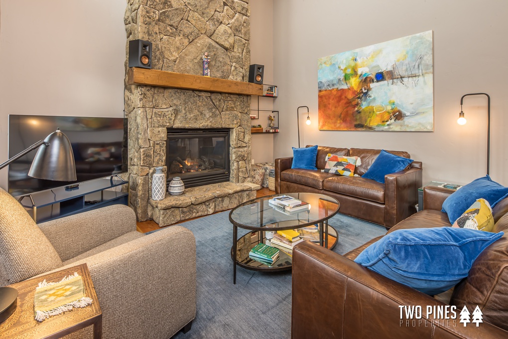 Living Room with Gas Fireplace