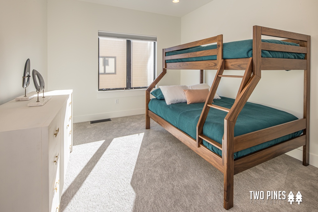 2nd Bunkroom with Twin over Full Bed