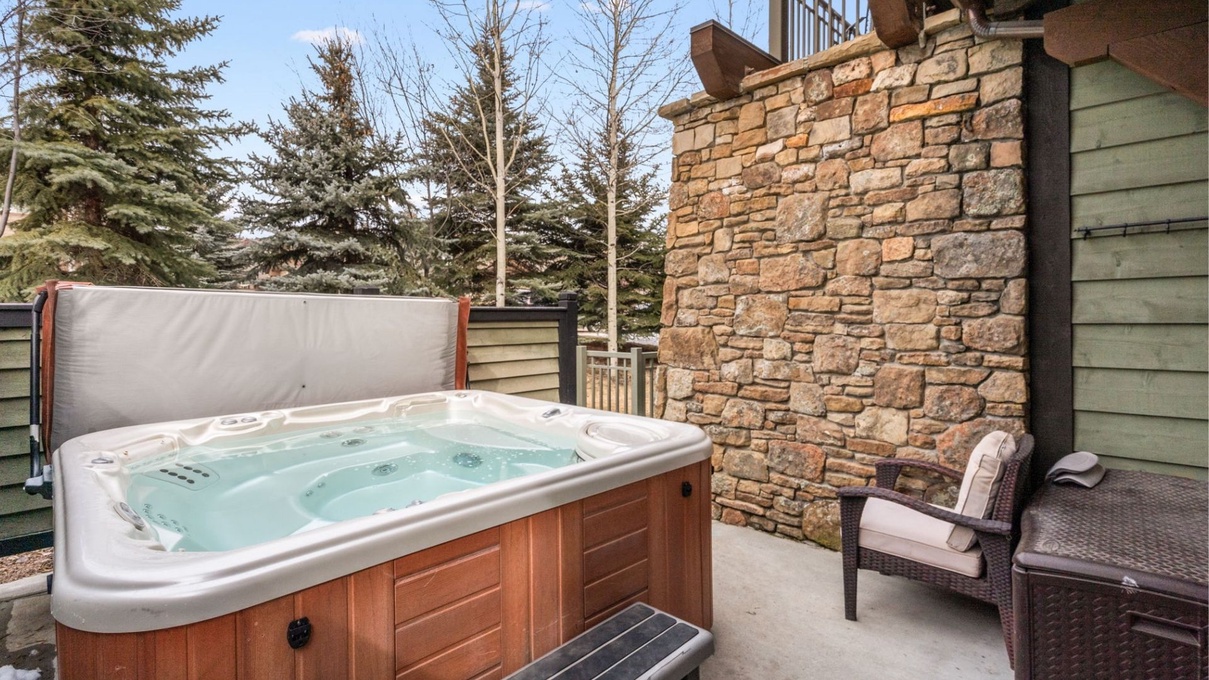 Private Hot tub