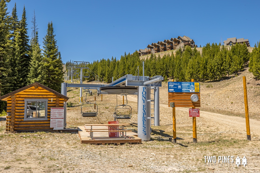 Easy Ski Access Down to the Pony Express Lift