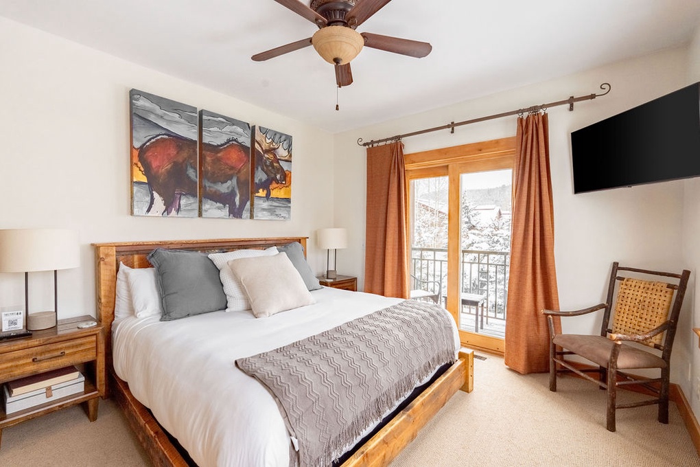 Guest Bedroom with King Bed