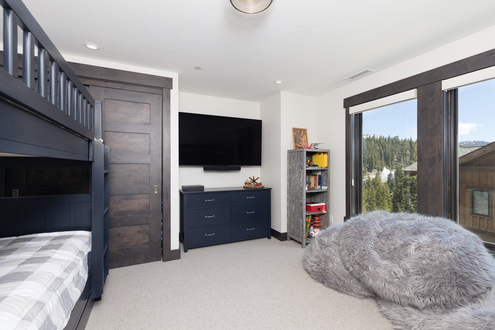 Upstairs Bunk Room