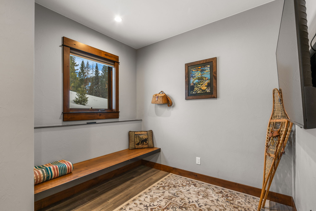 Guest Bedroom 1 (main floor) - TV and Entertainment Area