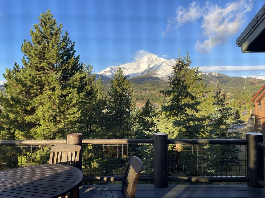 Private Deck with Seating for Four