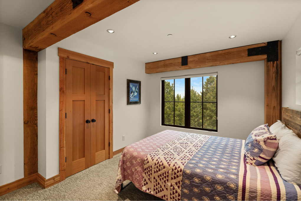 Upstairs Loft Right Guest Bedroom 4 - Full Bed with En-Suite Full Bath