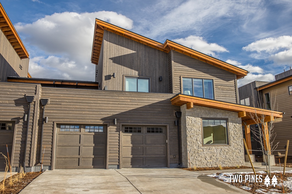 Modern, Newly Built Townhome