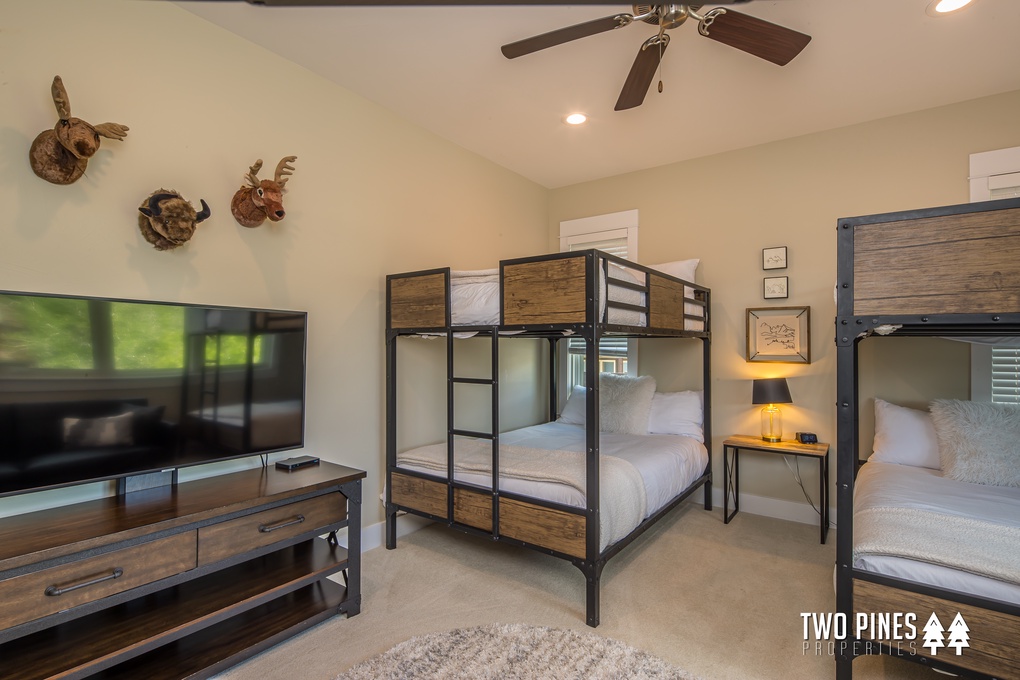 Bunk Room - Sleeps 7