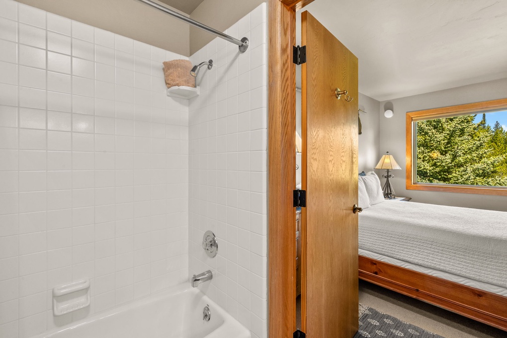 Guest Bedroom 1's En-Suite Full Bath (second floor)