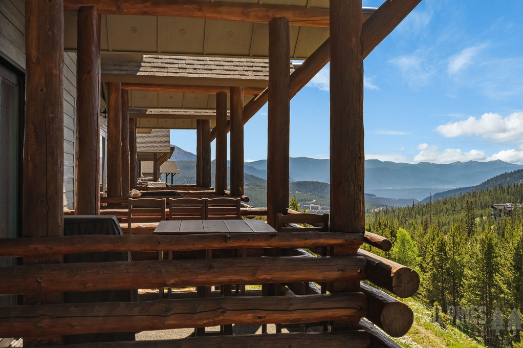 Main Floor Deck Views