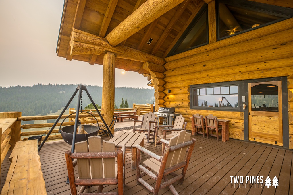 Firepit and Deck Seatings