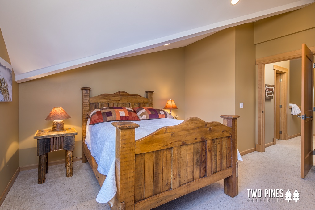 Queen Guest Bedroom