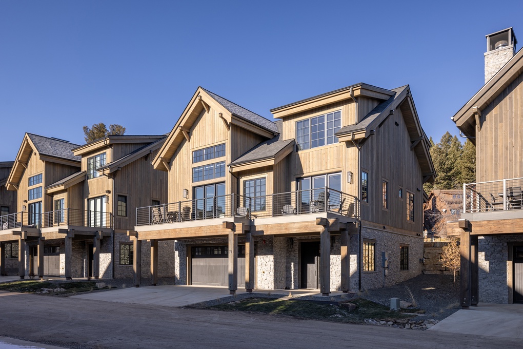 71 Moose Hill