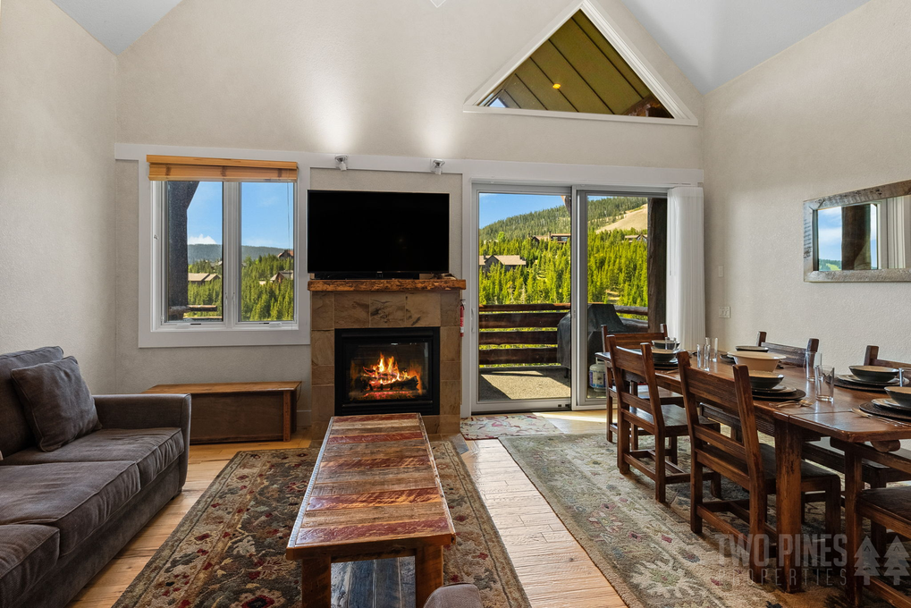 Living Room with Gas Fireplace