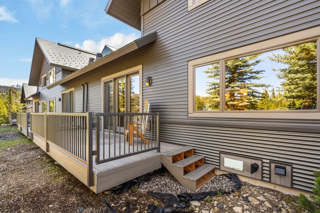 Rear Private Deck