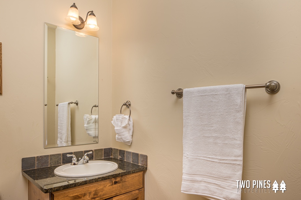 Guest En Suite Bathroom