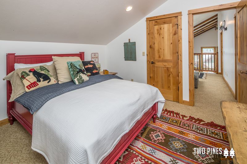 upstairsBE14bed