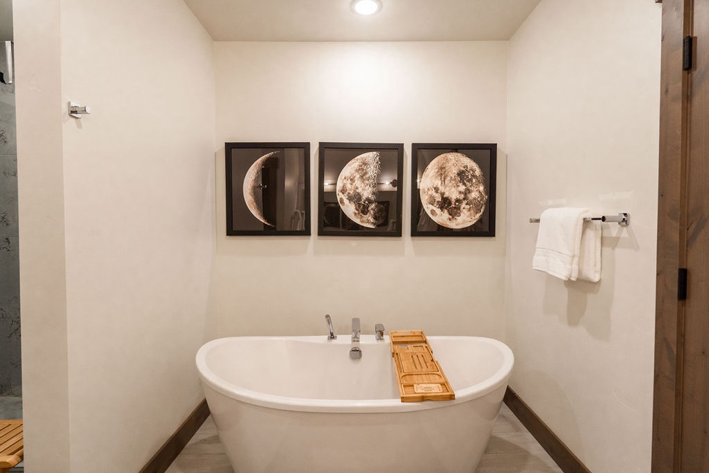 Soaking Tub