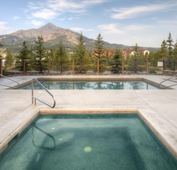 Community hot tub and pool.