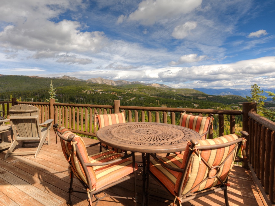 Porch seating for four