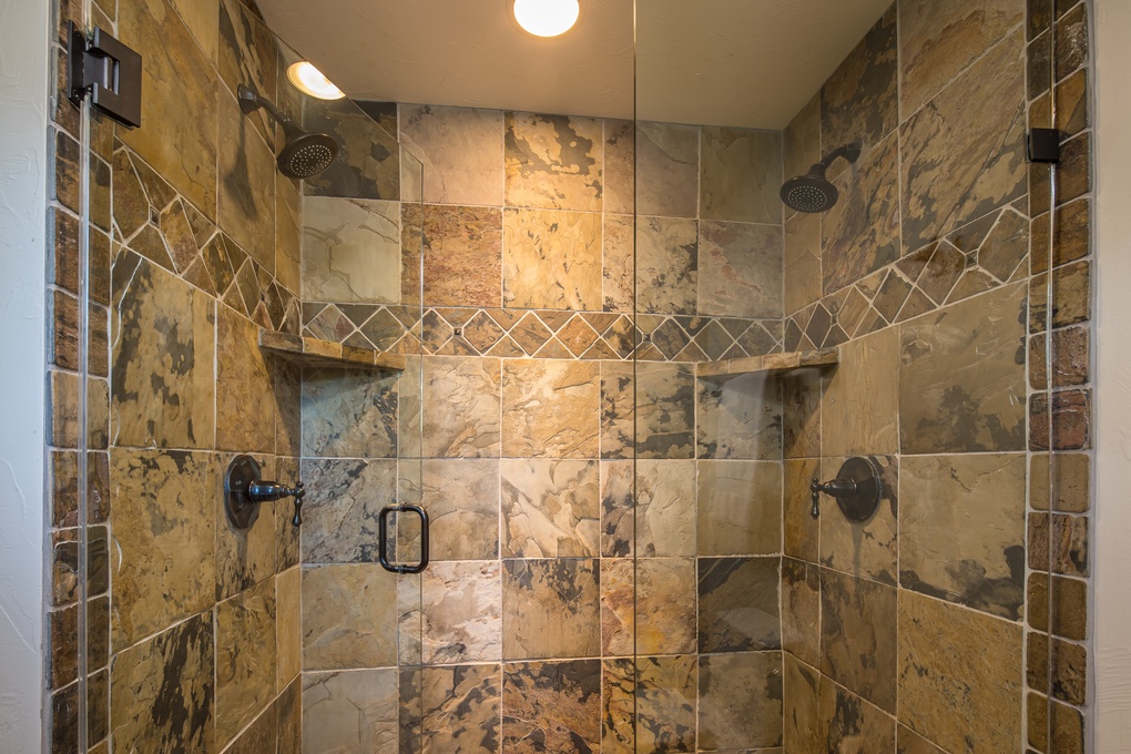 Primary Bedroom En-Suite Walk-in Shower