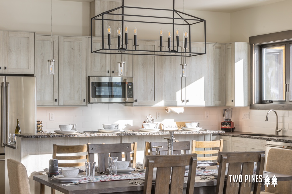 Open Concept Dining and Kitchen Area